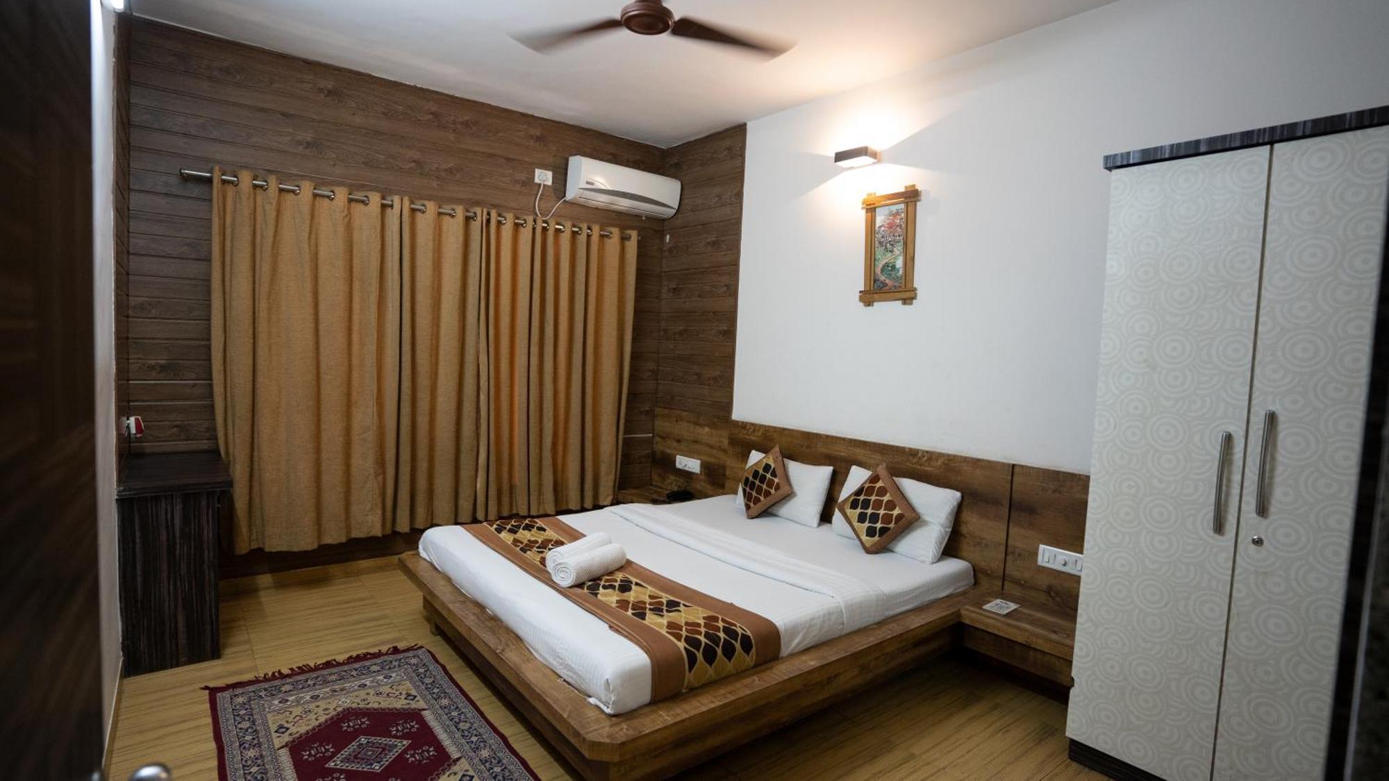 Ruturaj Inn Alībāg Exterior foto